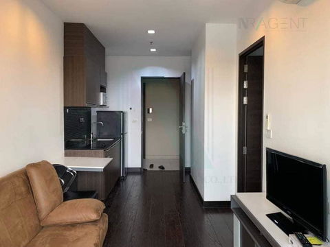 For rent, Ideo Q Phayathai, 1 bedroom, 36th floor, near BTS Phaya Thai.