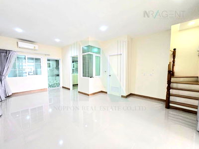 Townhouses for sale : 🎉 For Sell Town house GOLDEN TOWN KASET - NAWAMIN 3-story 5 bedroom 4 bathroom