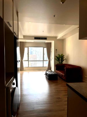 Condos for rent : The Trendy Condominium    Size 73 sq.m.  1 bedroom, 1 bathroom  Floor 9-15