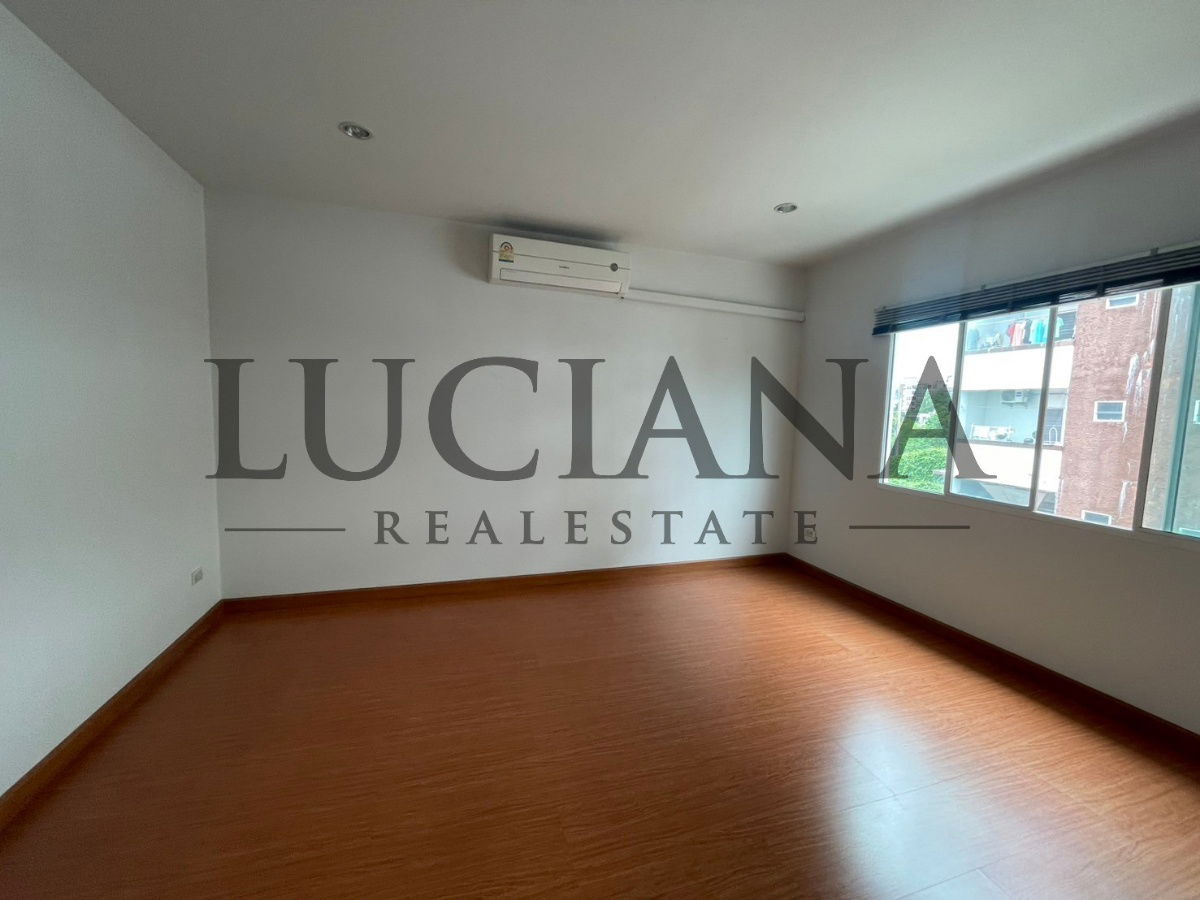 รูป 🏡 ให้เช่าทาวน์โฮม 3 ชั้น หลังมุม ใกล้ MRT สุทธิสาร ทำเลทองสำหรับอยู่อาศัย & โฮมออฟฟิศ! - รูปที่ 11/12