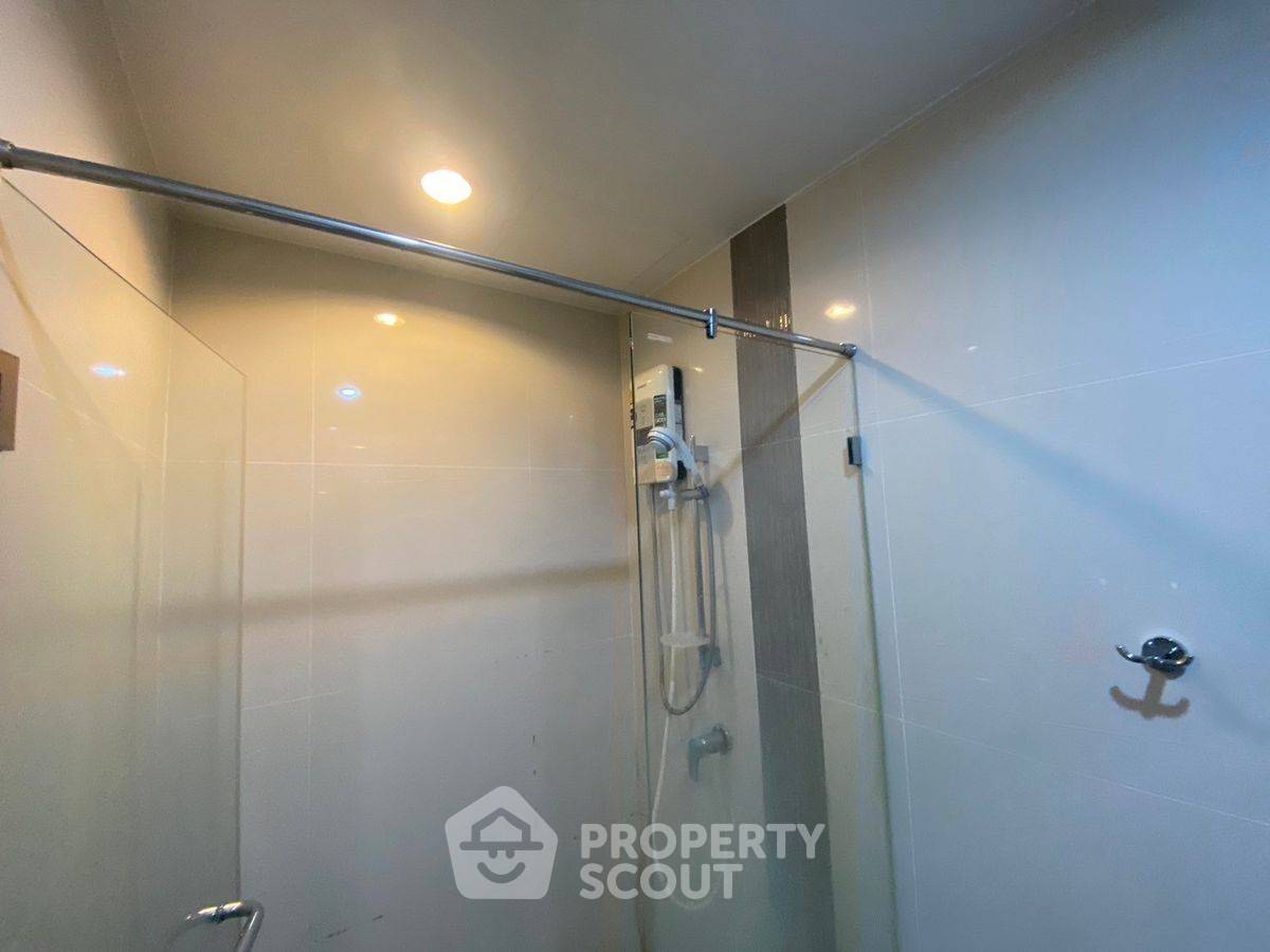 picture 2-BR Condo at Amber By Eastern Star near MRT Yaek Tiwanon (ID 2217034) - 13/13