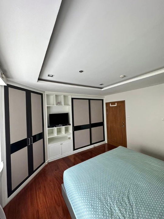 รูป 🔐#MT2405_188 🔐🗓️𝐅𝐨𝐫 𝐑𝐞𝐧𝐭 ( 94.29 𝐬𝐪𝐦. 1 bedroom / 2 bathroom / 1 living room / Large balcony ) 𝐒𝐢𝐥𝐨𝐦 𝐏𝐚𝐫𝐤 𝐕𝐢𝐞𝐰 - รูปที่ 9/17