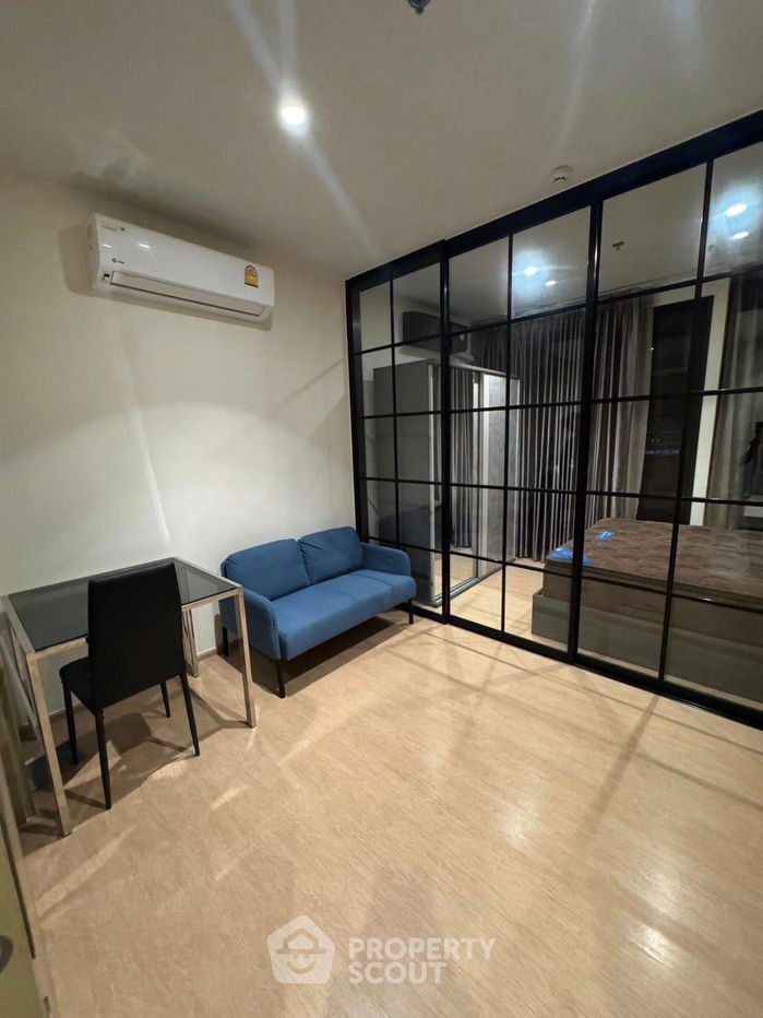 picture Studio Condo at Maru Ladprao 15 near MRT Ratchadaphisek (ID 2217125) - 2/5