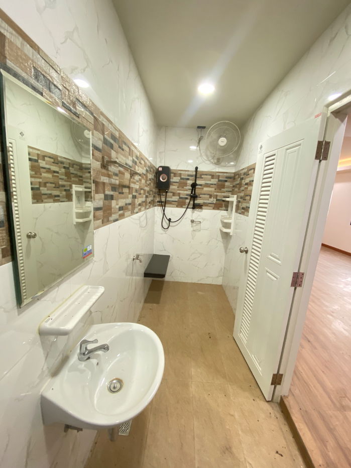 picture Commercial building for rent, 3 floors, decorated, ready to move in - 11/17