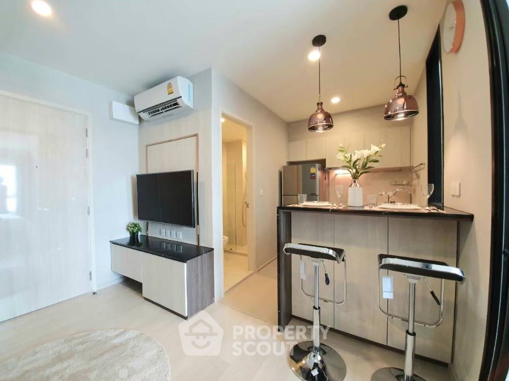 picture 1-BR Condo at Life Asoke near ARL Makkasan (ID 1308425) - 1/4