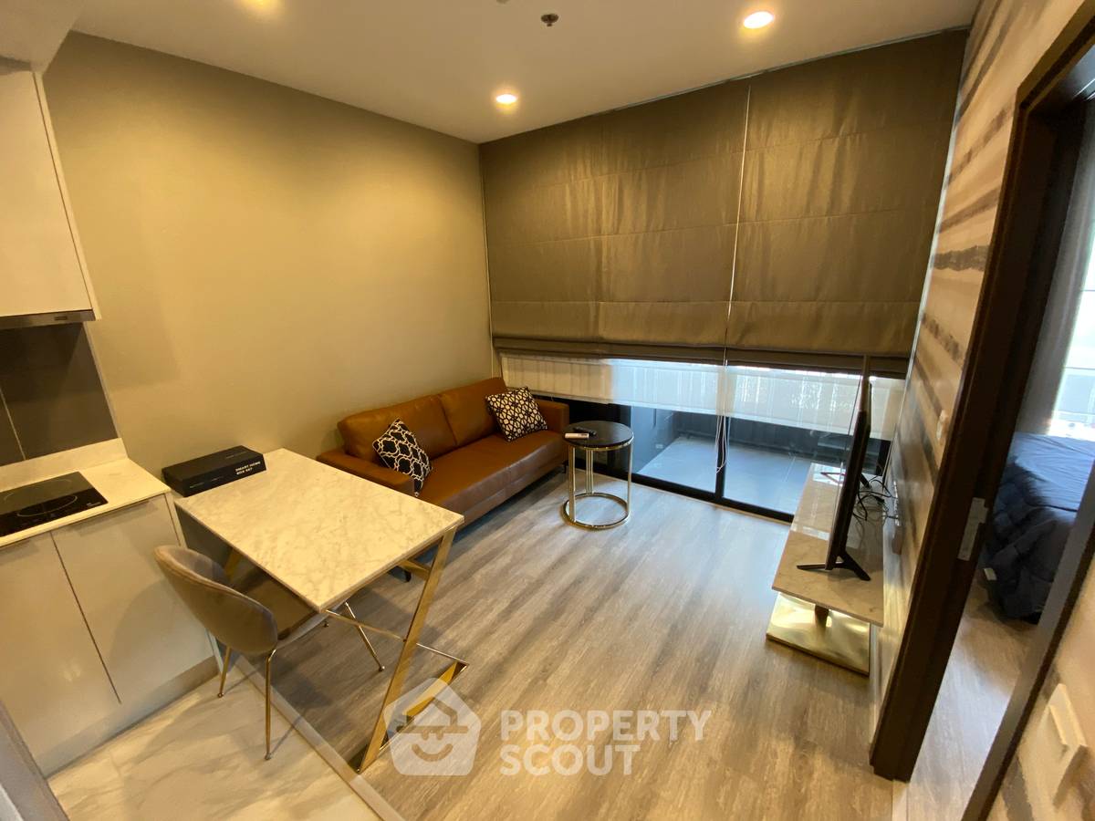 picture 1-BR Condo at Ideo Mobi Asoke near MRT Phetchaburi (ID 697588) - 1/11