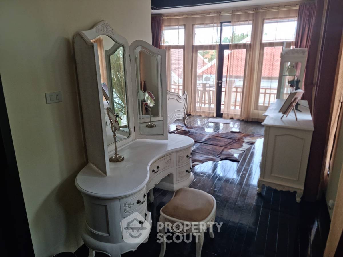 รูป บ้าน 4-ห้องนอน ที่ วิวทะเล มารีนา ใกล้ เมืองพัทยา (ID 1316474) - รูปที่ 15/49