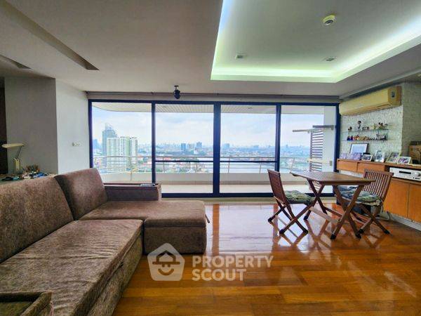 picture 3-BR Condo at Riverine Place in Suan Yai (ID 2106091) - 1/12