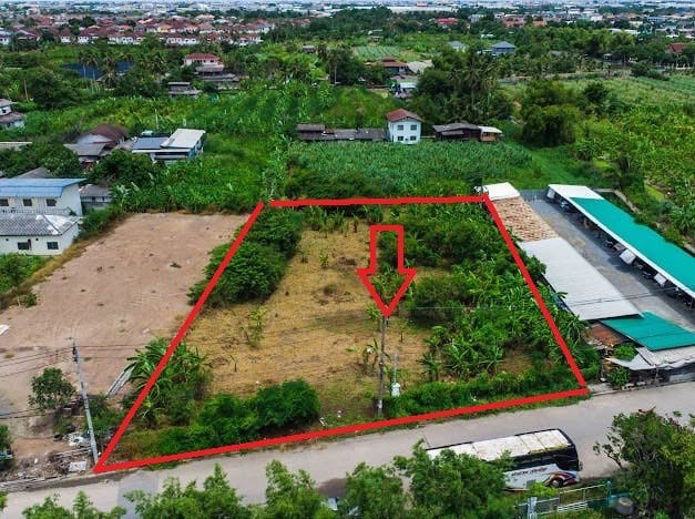picture  Rarely on the market! Large Land Plot for Sale – 600 sq.wah in Petchmontol Green Project, Bangbon 5 Road - 5/14