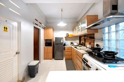 Houses for rent : For Rent at Thonglor Soi Thararom 2 and Ekkamai 19