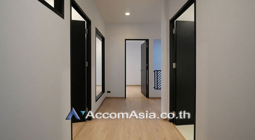 picture 🔼🔽 AccomA 📩  3 BR House in Khlong Ton Nuea (AA27387) - 10/17