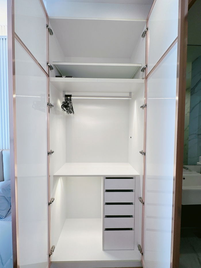 รูป 𝐍𝐨𝐛𝐥𝐞 𝐁𝟏𝟗 ห้องใหม่ แต่งสวย กว้าง เฟอร์นิเจอร์ครบ luxury รับสันญาระยะสั้น  𝟐𝟕,𝟎𝟎𝟎/เดือน - รูปที่ 8/26