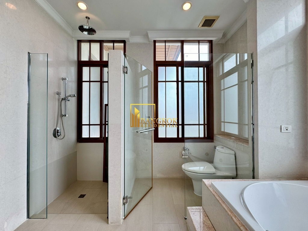 รูป Baan Sansiri 67 | Luxurious 4 Bed Pool Villa in Phra Khanong - BR7959SH - รูปที่ 37/68