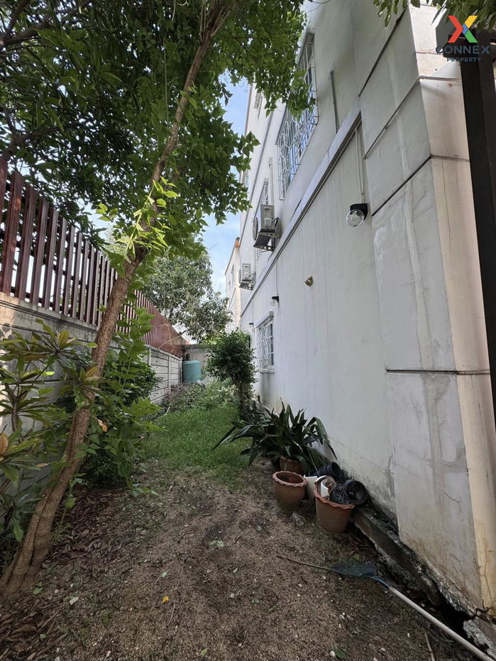 picture For Sale Townhouse/Townhome  , Golden Town Ladprao – Kaset nawamin , corner unit , Chorakhe Bua , Lat Phrao , Bangkok , CX-125514 ✅ Live chat with us ADD LINE @connexproperty ✅  - 3/12