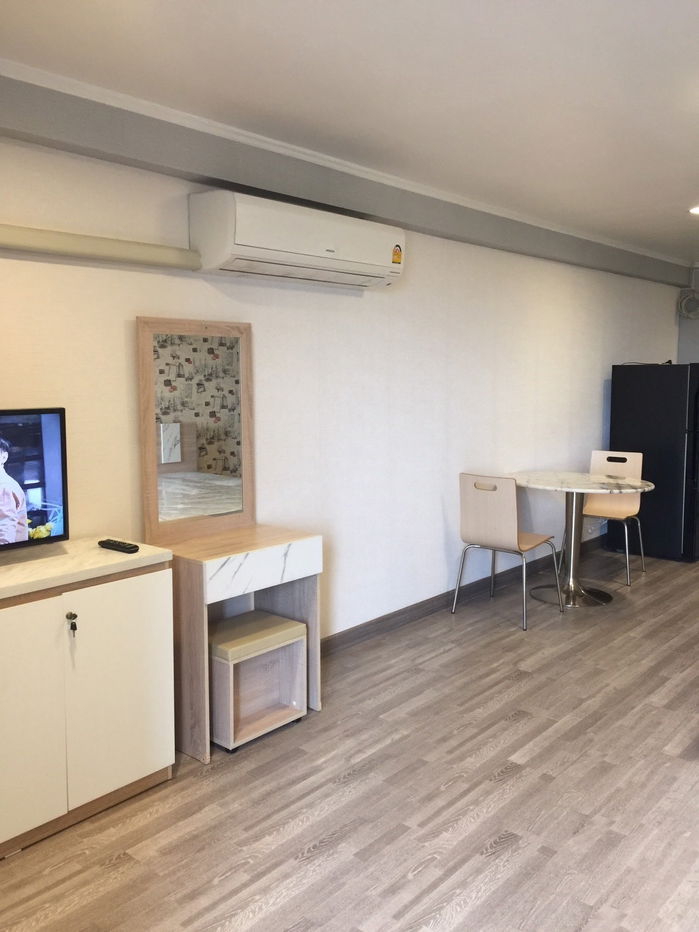 รูป (2173) Condo for Sale at Srinakarin, Near Airport Link - รูปที่ 1/8
