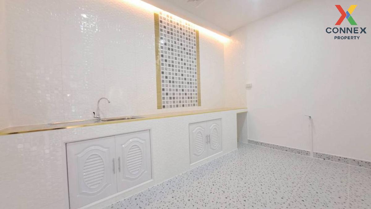 picture For Sale Townhouse/Townhome  ,  Siwapha House , newly renovated , Pak Kret , Pak Kret , Nonthaburi , CX-125941 ✅ Live chat with us ADD LINE @connexproperty ✅  - 10/12