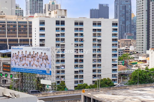 Project Ruenrudee Condominium Picture - 1/8