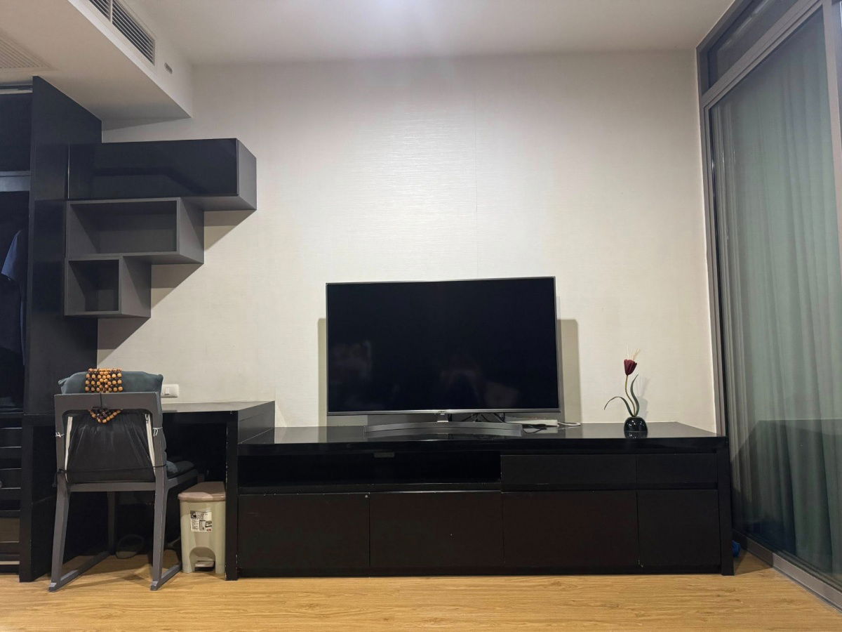 picture Condo for sale Siamese Surawong near MRT Samyan 5,600,000 baht Property code: SL066 - 2/16