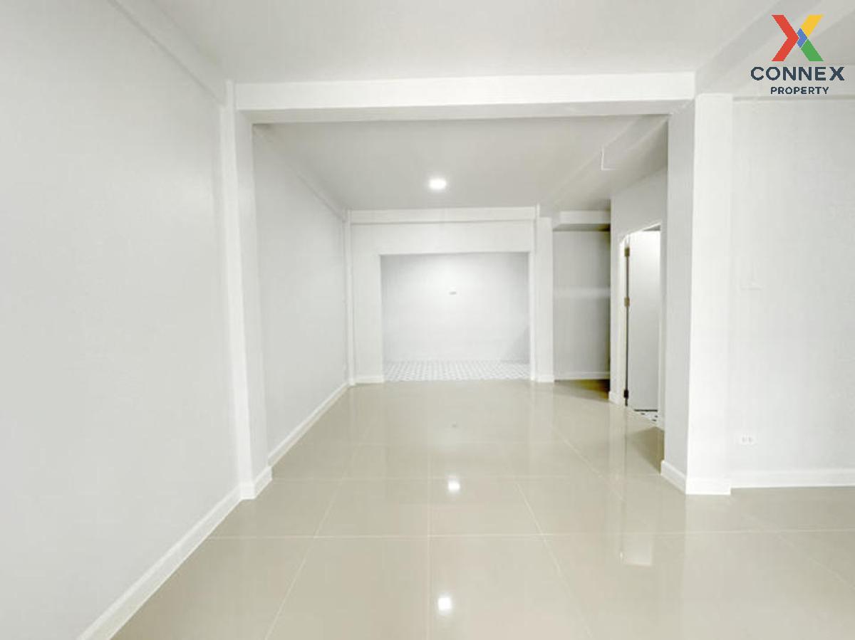 picture For Sale Townhouse/Townhome  , Baan Ruean Suk 2 , Lam Phak Kut , Thanyaburi , Pathum Thani , CX-125679 ✅ Live chat with us ADD LINE @connexproperty ✅  - 9/12