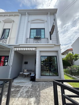 🏡Two-Storey Townhome for Sale, Fully Furnished!! Prime Location Near Sukhumvit — Siri Place Phatthanakan