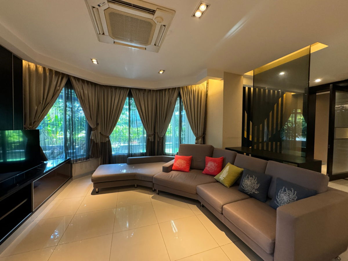 picture P0107 Golden Nakara – Spacious Luxury Home in Central Bangkok - 2/40