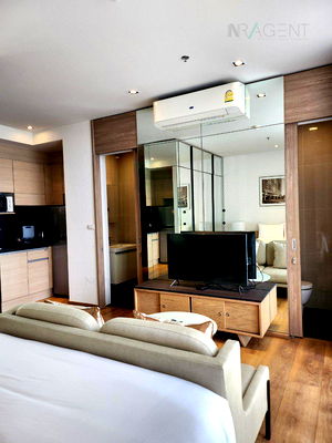 Condos for rent The Emquartier : 🔺 For Rent Condo PARK 24 PHASE 2 Building 5, Floor 15,Studio, Room size 33 sqm