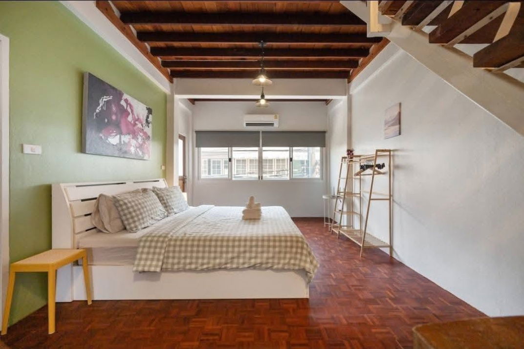 picture For Rent at Thonglor Soi Thararom 2 and Ekkamai 19 - 11/12