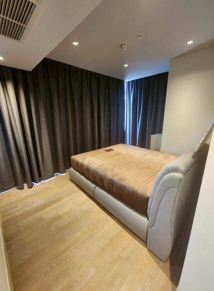 picture Available Now!! Ashton Silom near BTS Chong Nonsi and many shopping areas. Complete electrical appliances. - 9/10