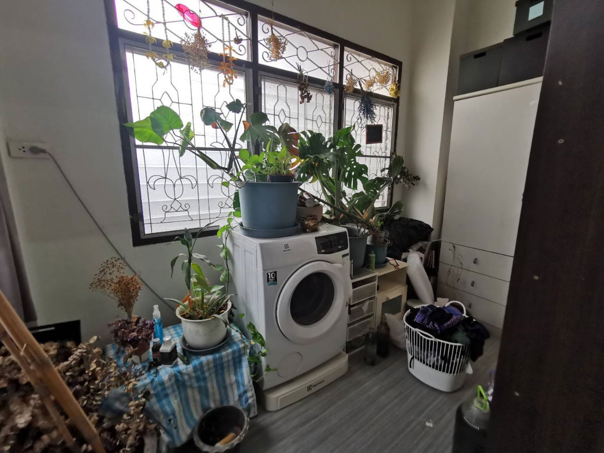 picture For sale: townhouse 11 square wah, Soi Trok Chalong Krung, Charoen Krung. - 17/19