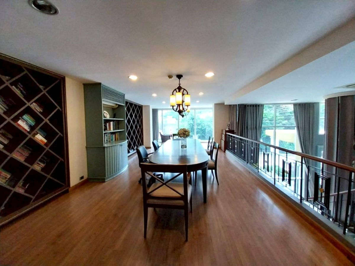 picture Discover peaceful low-rise living in Sukhumvit 24! Just steps to BTS Phrom Phong, Emporium, EmQuartier & EmSphere - 10/11