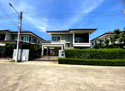 บ้านเดี่ยวให้เช่า : ให้เช่า For rent / ขาย For sell  บ้านเดี่ยว 2 ชั้น 2-Storey Detached house พร้อมเฟอร์นิเจอร์ Fully furnished  หมู่บ้าน ดีไลท์ ดอนเมือง-รังสิต 