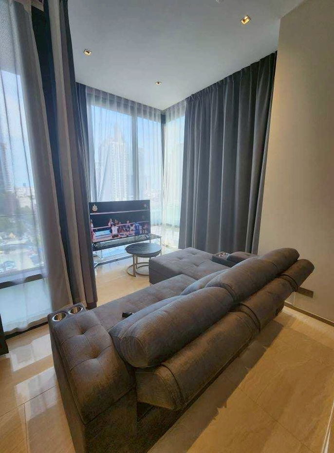 picture Available Now!! Ashton Silom near BTS Chong Nonsi and many shopping areas. Complete electrical appliances. - 4/10