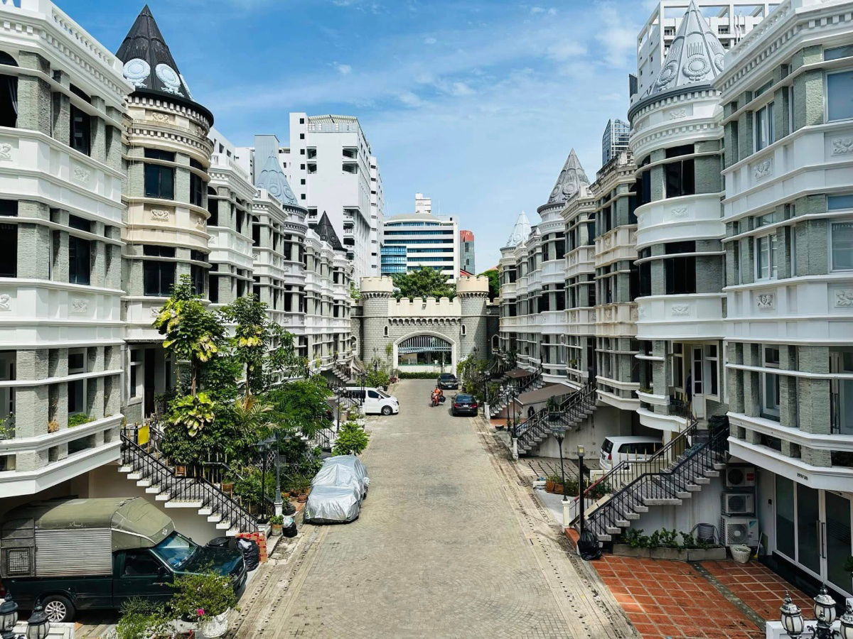 รูป P0097 ให้เช่าทาวน์โฮม อโศก–พร้อมพงษ์ (สุขุมวิท 31) – ทำเลพรีเมียม ใจกลางเมือง ใกล้ BTS และห้างใหญ่ - รูปที่ 11/11