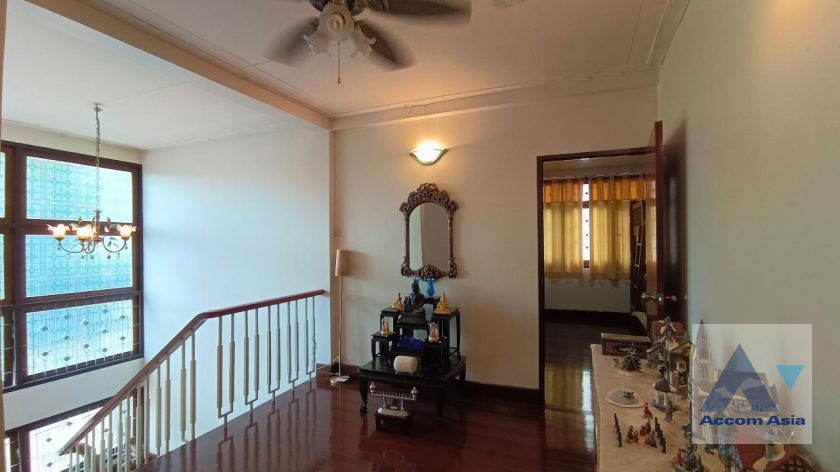 picture 🔼🔽 AccomA 📩 Spacious house with classic charm and greenery in Sathorn (1714115) - 15/20