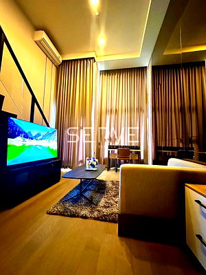 Condos for rent : Duplex 1 Bed High Floor  Luxury Condo  Good Location Close to MRT Sam Yan  , Chulalongkorn University  @ Park Origin Chula Samyan