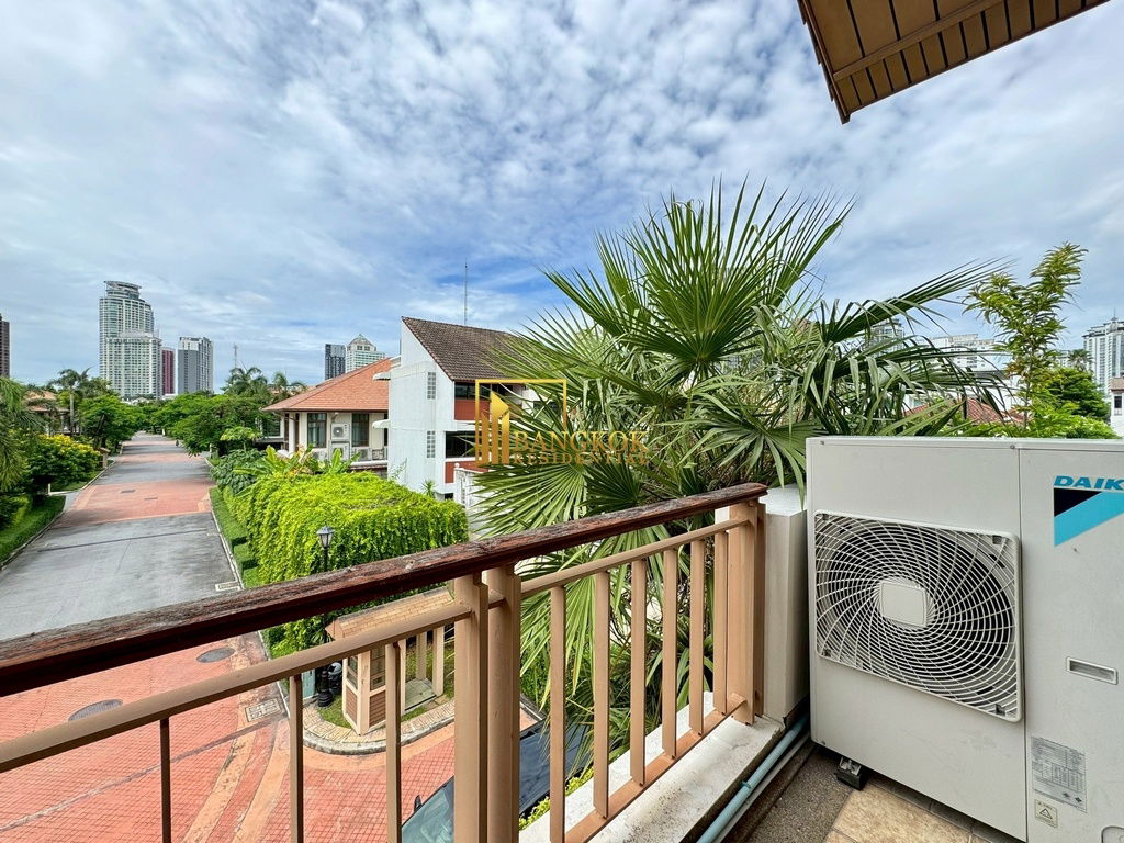 รูป Baan Sansiri 67 | Luxurious 4 Bed Pool Villa in Phra Khanong - BR7959SH - รูปที่ 33/68