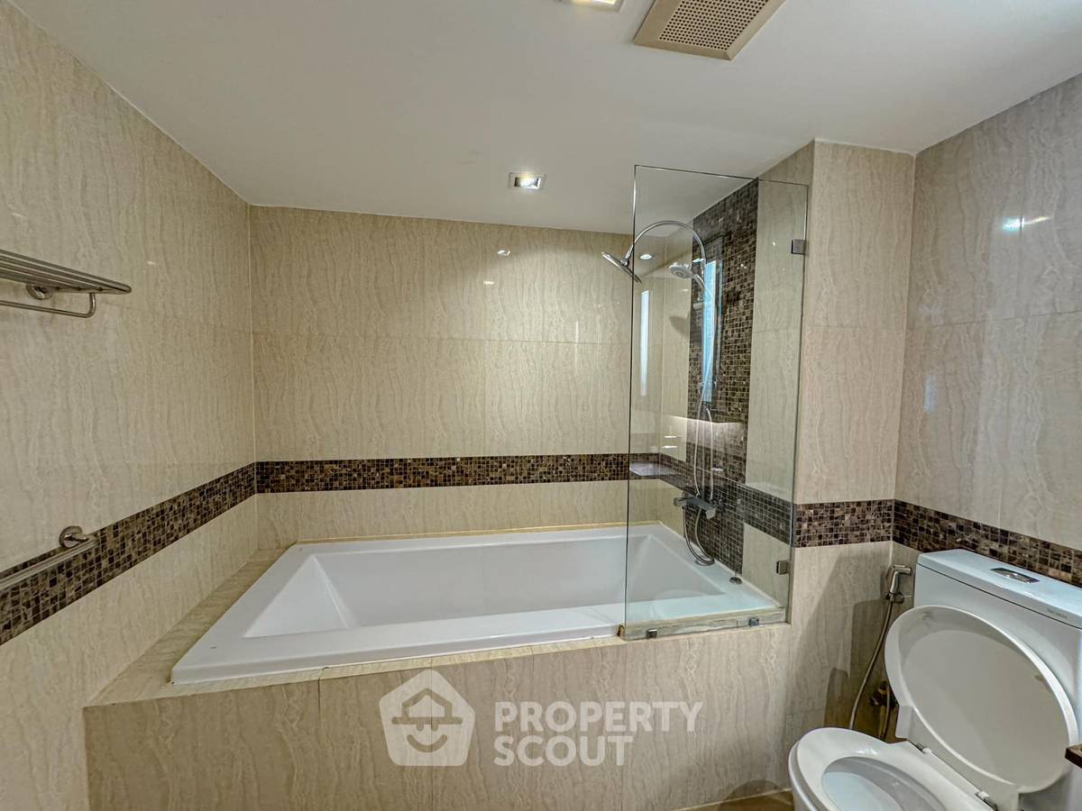 picture 1-BR Condo at The Cliff Condominium Pratumnak close to Pattaya (ID 1521833) - 8/8