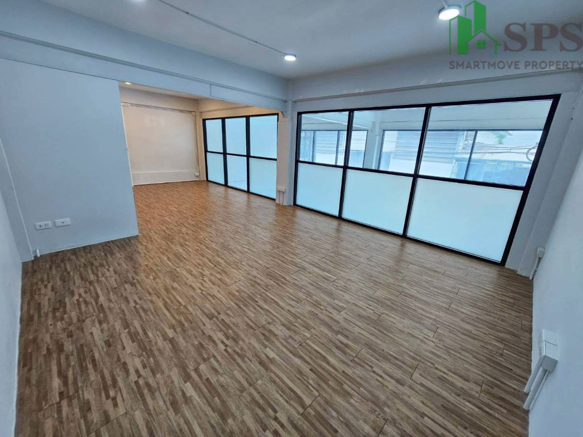 picture Home Office in Sukhumvit 50 for RENT ( SPSP617) - 12/20