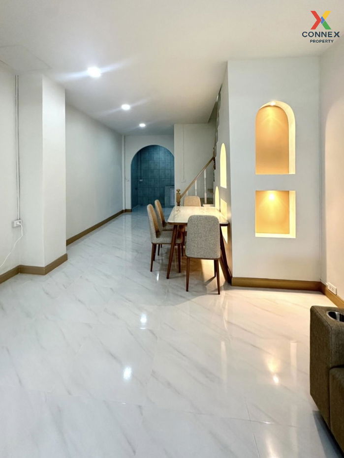 picture For Sale Townhouse/Townhome  , Indraview Phraya Suren 19 , Bang Chan , Khlong Sam Wa , Bangkok , CX-125900 ✅ Live chat with us ADD LINE @connexproperty ✅  - 6/12