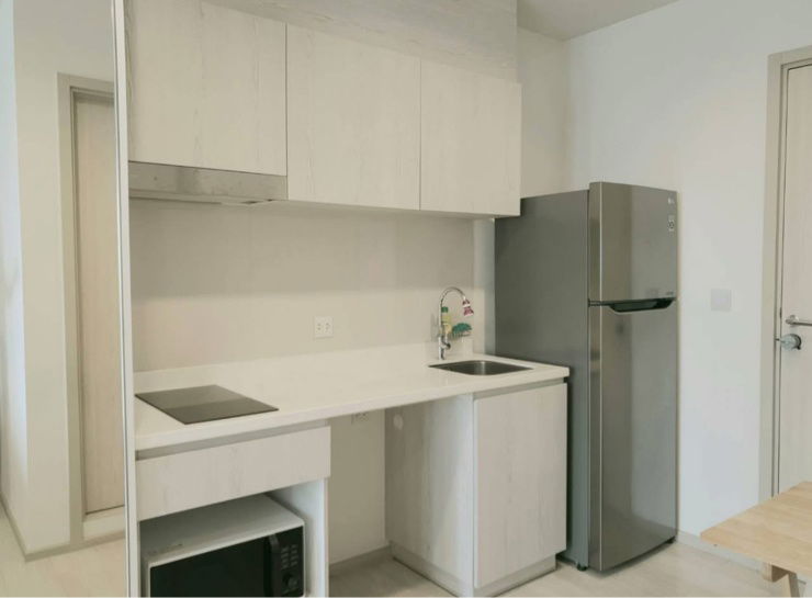 picture #Z1522 Condo for rent: Life One Wireless - 5/8