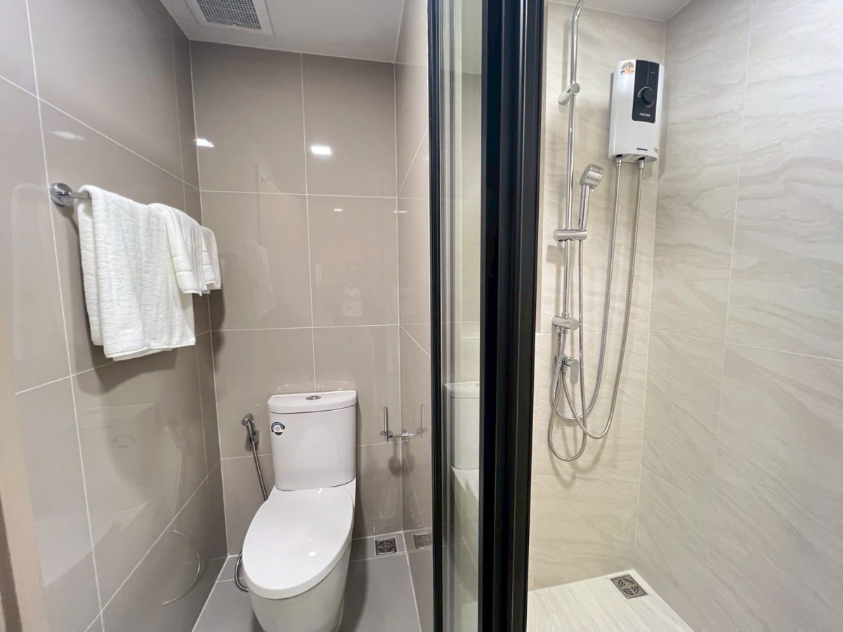 รูป Base rise condo ภูเก็ต ให้เช่าราคาถูก ห้องใหม่สวย ตึกด้านหน้า - รูปที่ 7/13