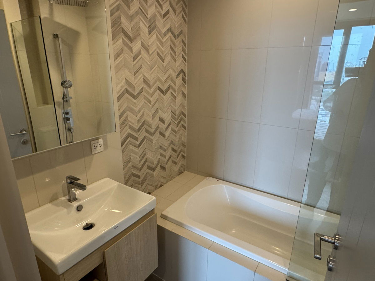 picture OKA HAUS Sukhumvit 36 | Price 18,000 baht | Beautiful room, new room, fully furnished, ready to move in - 7/8