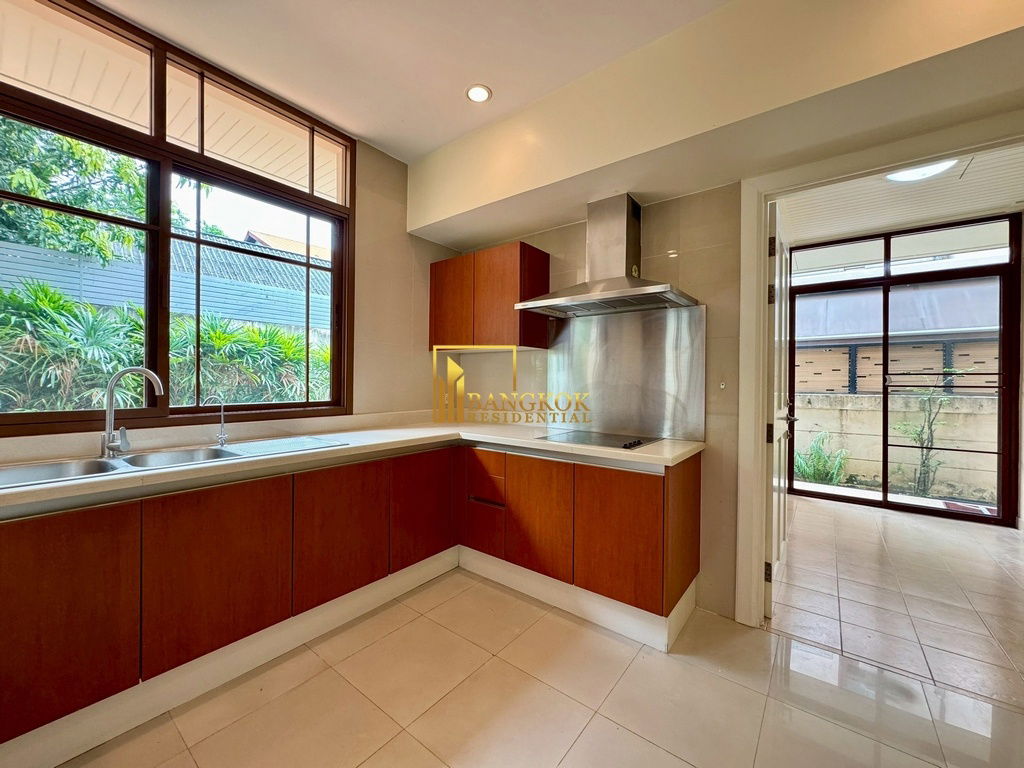 รูป Baan Sansiri 67 | Luxurious 4 Bed Pool Villa in Phra Khanong - BR7959SH - รูปที่ 18/68