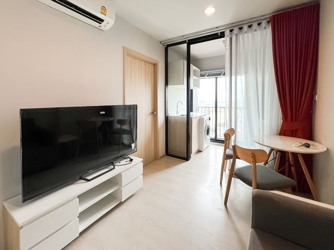 🔥 Urgent sale, only 2.1MB new rooms, high Floor, beautiful view, ready to move-in a good location.
