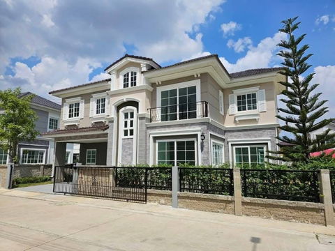 P0108 Golden Neo Sukhumvit - Lasalle Luxury Home for Rent