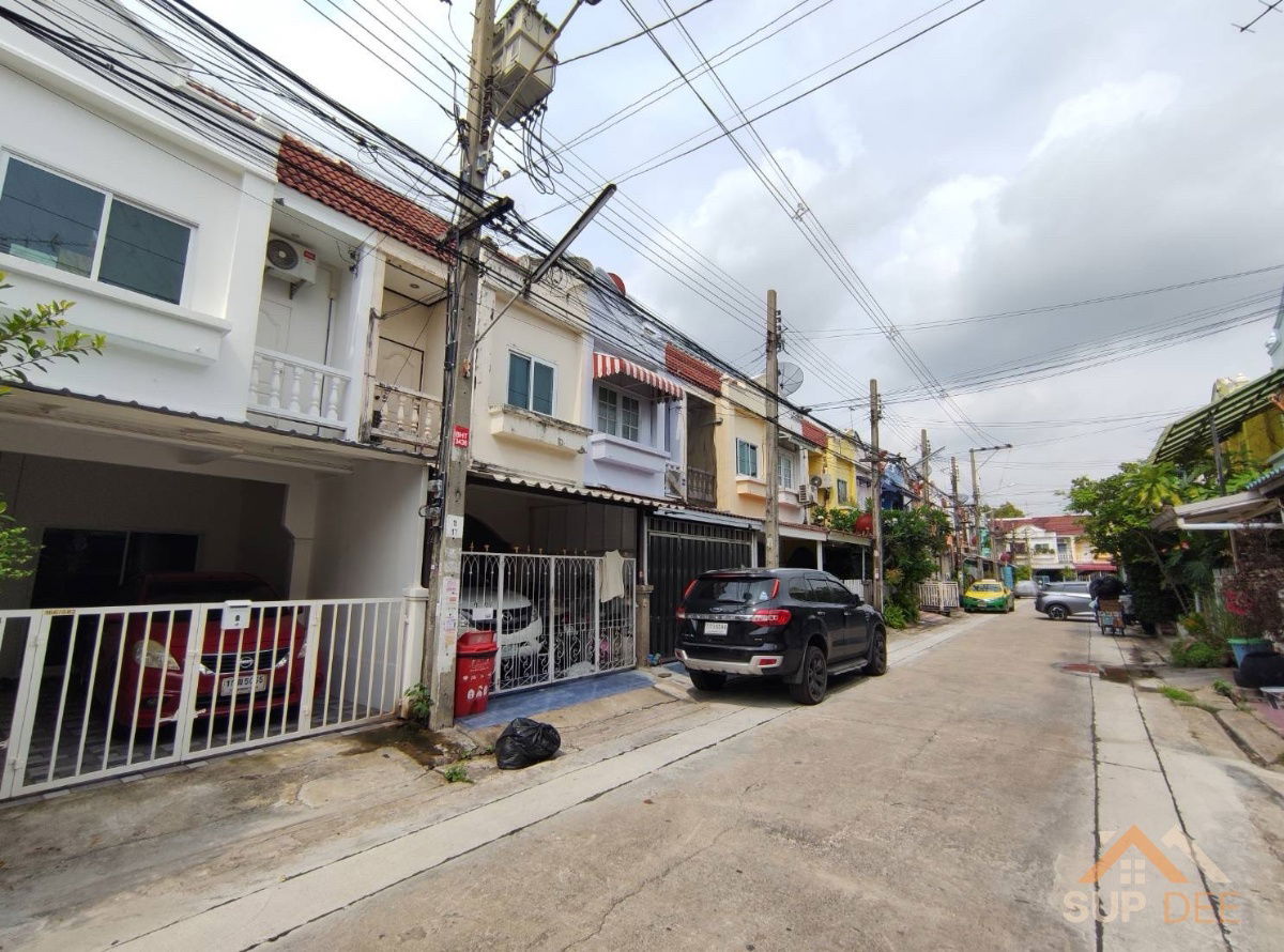 รูป ขายด่วน ทาวน์เฮ้าส์ 2 ชั้น  หมู่บ้านณัฐกานต์ 3-5  - รูปที่ 2/13