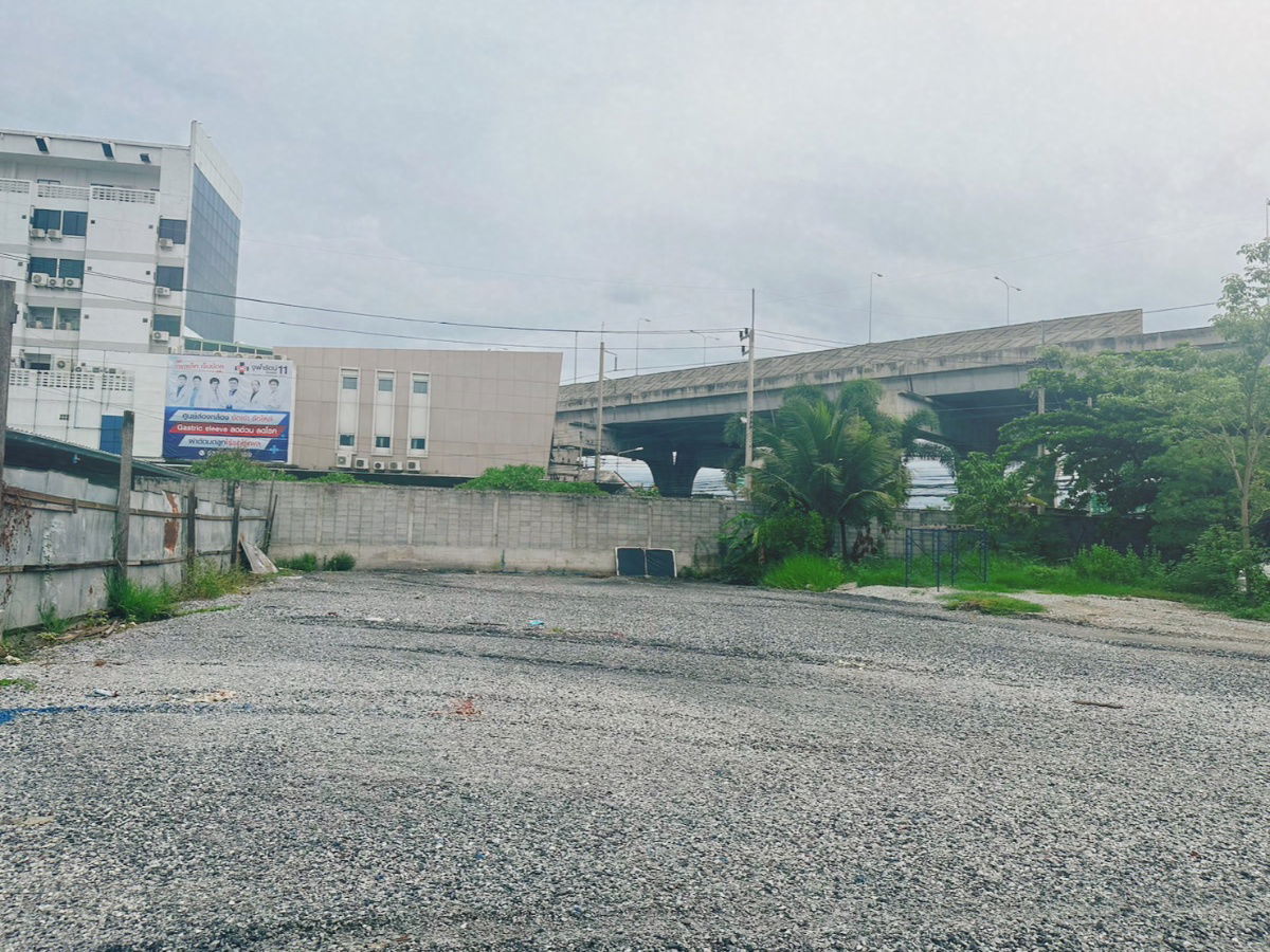picture Bangna road frontage Land for rent Bangpakong Chachoengsao near Suvarnabhumi airport - 1/5