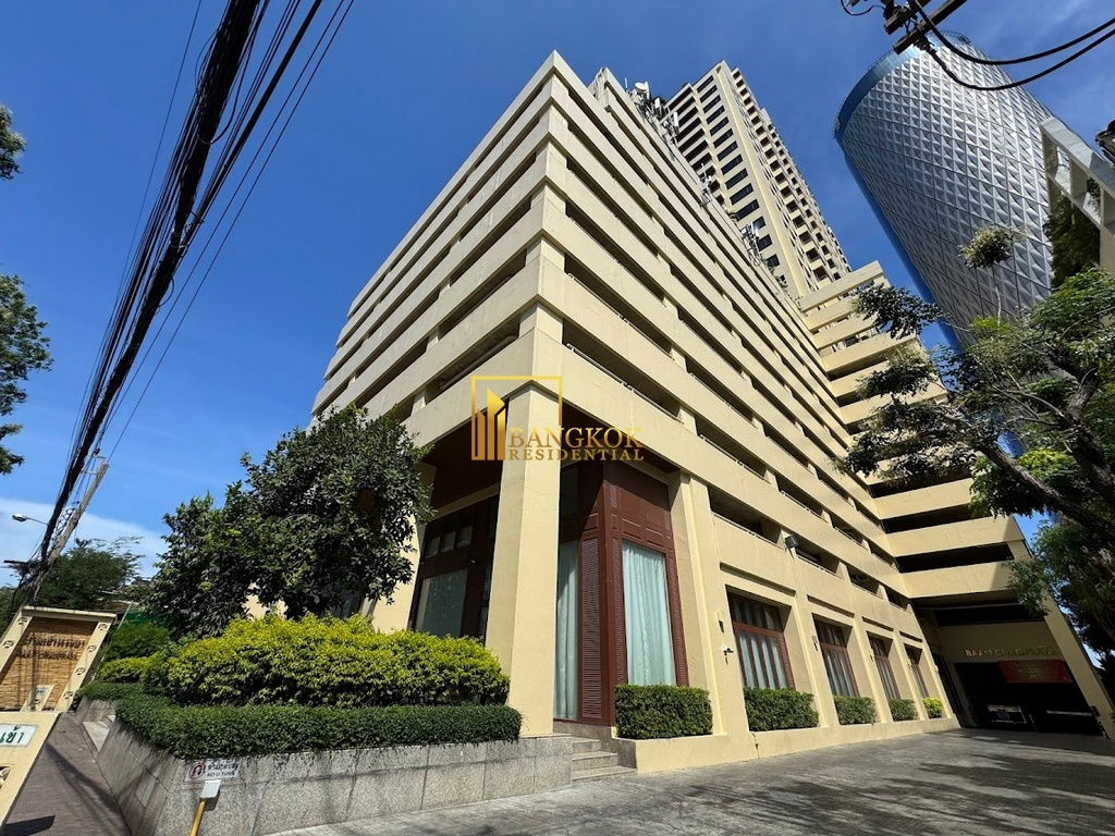 รูป Baan Chaophraya - Charming 2 Bed Riverside Property For Sale - BR11757CD - รูปที่ 31/32