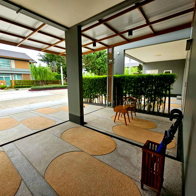 บ้านแฝด ม.นอร์ทกรุงเทพ วิทยาเขตรังสิต : ขายบ้านสวยพร้อมตกแต่งทั้งหลัง พร้อมย้ายเข้าอยู่ ราคาพิเศษ 5.99 ล้านบาท ฟรีทุกค่าใช้จ่าย ณ วันโอนกรรมสิทธิ์