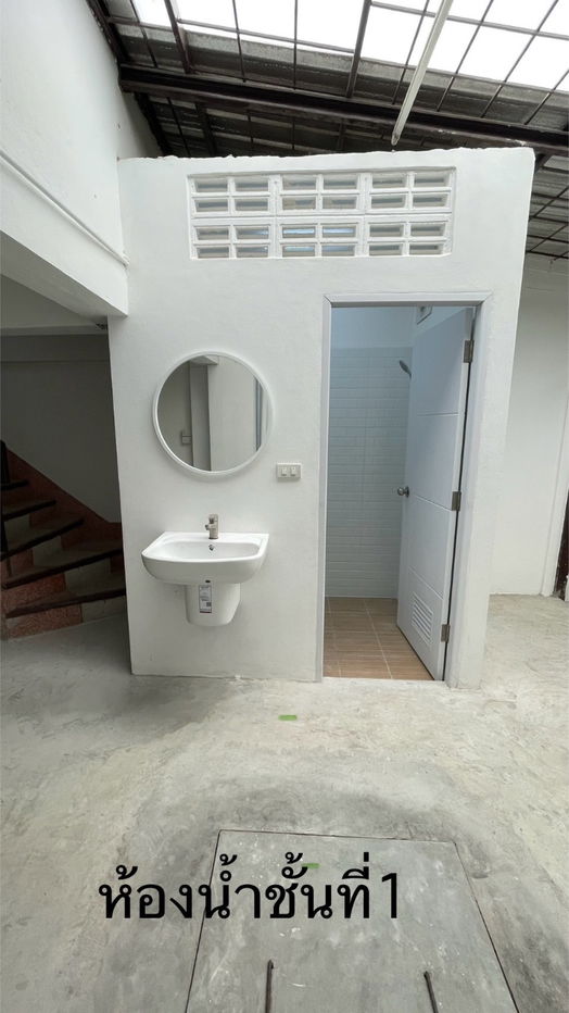 picture WS1558 🏢 Commercial building for rent, 3.5 floors, Phatthanakan 57/1, next to 8-lane main road, cars pass all day! Only 35,000 baht/month - 8/21